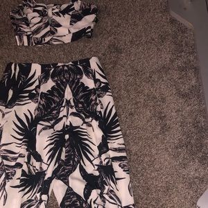 2 piece jumpsuit, worn once, in good condition!